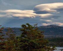 IMG_5203 13/01/2019 - Quand le vent souffle fort et passe sur de hauts sommets il se forment des vents d'onde avec de beaux nuages lenticulaires. The marvelous play of...